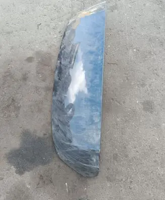 Tailgate/trunk spoiler