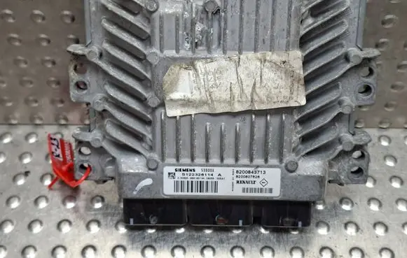 Renault Scenic II - Grand scenic II Engine control unit/module S26282053 8200843713 S122326114A