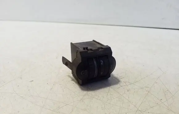 Headlight level height control switch
