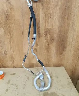Air conditioning (A/C) pipe/hose