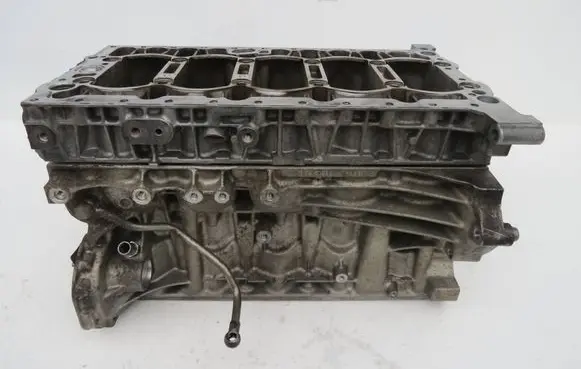 Volvo S60 Engine block 31330763 10D000 88344