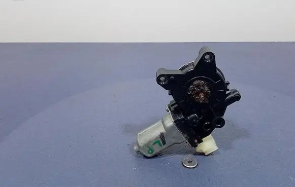 KIA Carnival Front door window regulator with motor 82450-4D000