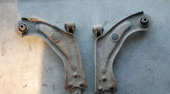 Citroen C4 II Picasso Front control arm