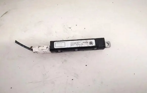 Antenna control unit