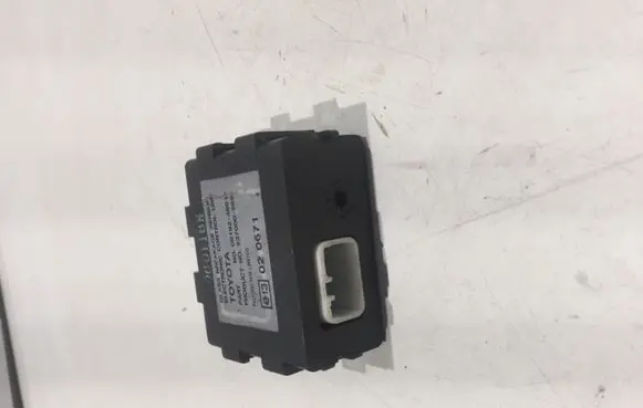 Toyota RAV 4 (XA30) Window control relay 0819248810