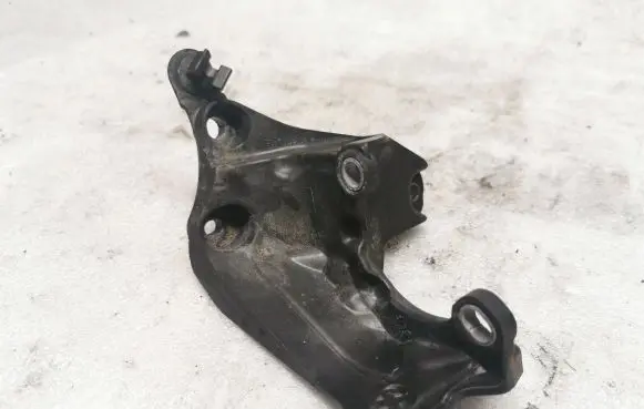 Opel Combo E Other engine bay part 9813294580 9815492580