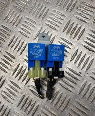 Hyundai Tucson JM Other relay 952302E000
