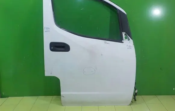 Nissan NV200 Front door PRZOD PRAWE