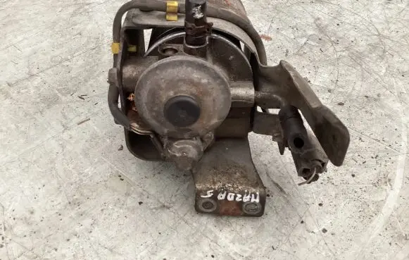 Mazda 5 Mechanical fuel pump 