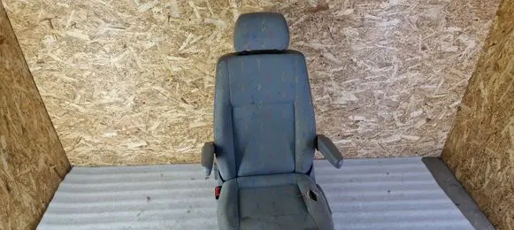Volkswagen Transporter - Caravelle T5 Front driver seat 