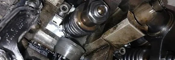 Volkswagen Golf Plus Fuel injector 038130073BN