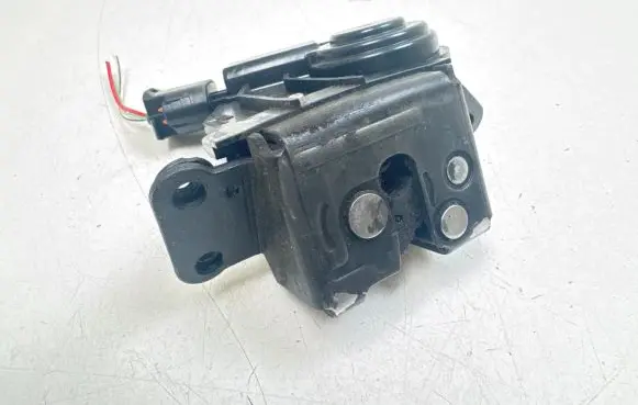 Toyota Verso Tailgate/trunk/boot lock/catch/latch 208N811519