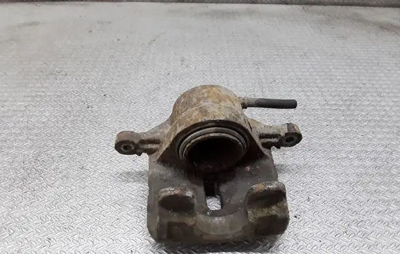 KIA Carens II Front brake caliper