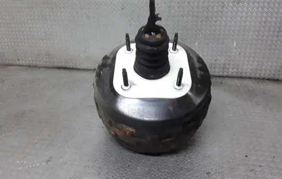 Jeep Grand Cherokee (WJ) Brake booster