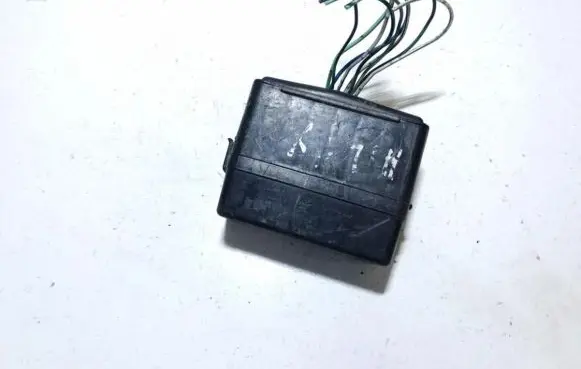 Toyota Hilux (AN10, AN20, AN30) Fuse box set 9098704002 90987-04002