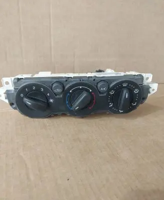 Ford Focus C-MAX Climate control unit 3M5T19980AC C1AACD402021A0123 69607320