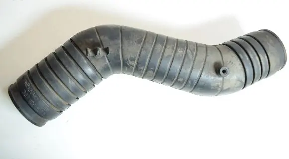Audi Q7 4L Air intake hose/pipe 357129627B