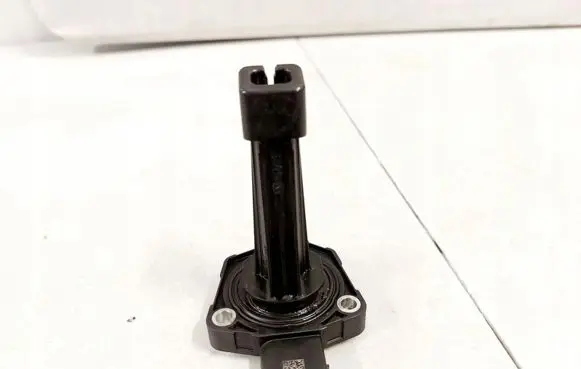 KIA Optima Oil level sensor 21590-2F600