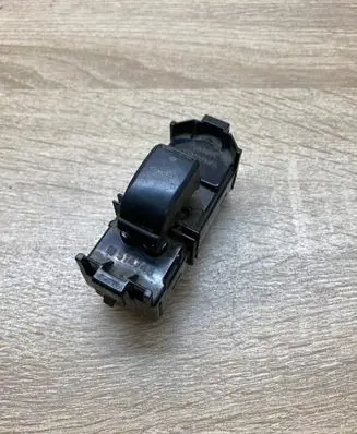 Toyota Corolla E120 E130 Electric window control switch 8403013031