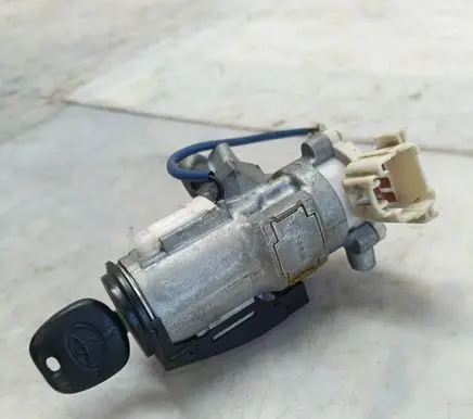 Toyota Yaris Verso Ignition lock 45020521 8978352020