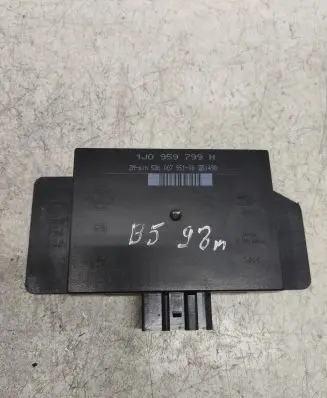 Volkswagen PASSAT B5 Comfort/convenience module 1J0959799H
