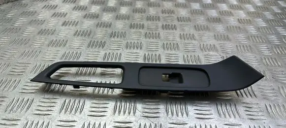 Volvo S60 Front door window switch trim 9123968