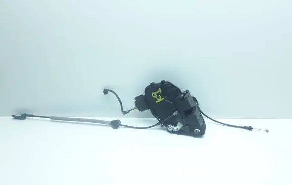 Volvo S80 Rear door lock 30784490