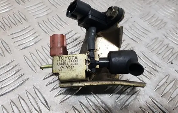 Toyota Corolla E120 E130 Turbo solenoid valve 2586064140