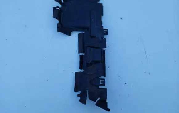 Audi A4 S4 B9 Intercooler air guide/duct channel 8W0121284