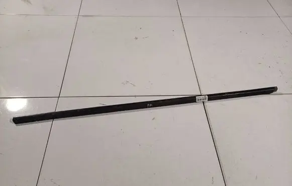 KIA Ceed Front door glass trim molding 