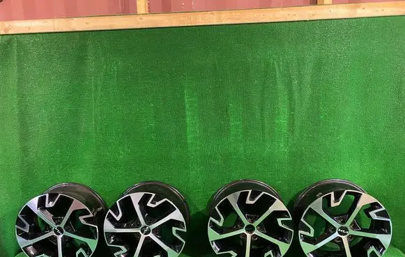 KIA Sportage R18 alloy rim 