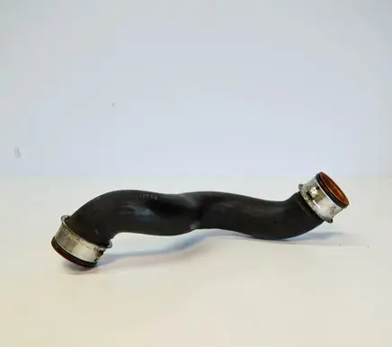 Mercedes-Benz C W204 Engine coolant pipe/hose A2045011682