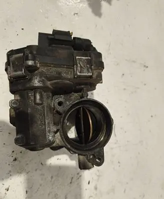 Opel Zafira B Throttle valve 48CPD1