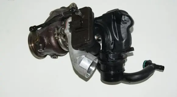 Volkswagen Golf Sportsvan Turbo 04E145702L