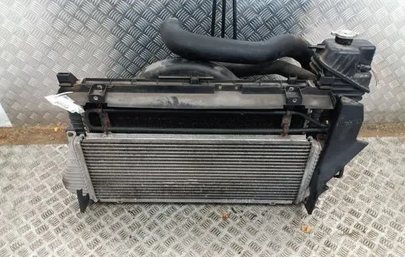 Mercedes-Benz Sprinter W901 W902 W903 W904 Front bodywork piece 