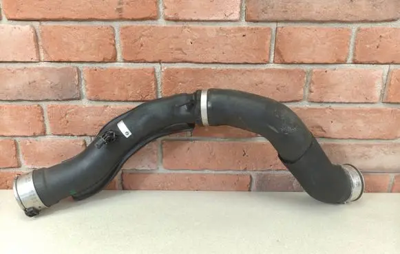 BMW X5 E70 Intercooler hose/pipe 7807986 7809834