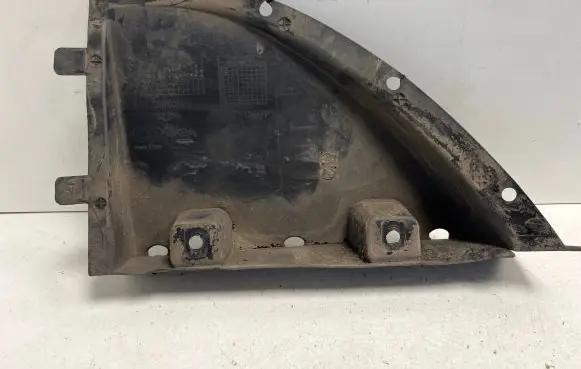 Opel Mokka B Front bumper skid plate/under tray 9835229280