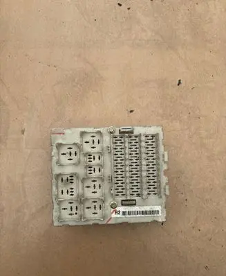 Ford Focus Fuse box set 518783402 2M5T14A073BE