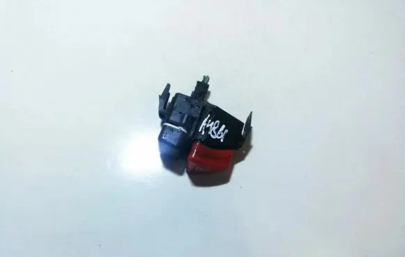 Mercedes-Benz A W168 Hazard light switch 1688201210 33019001