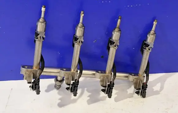 Volvo XC60 Fuel injectors set 31303496 32135229