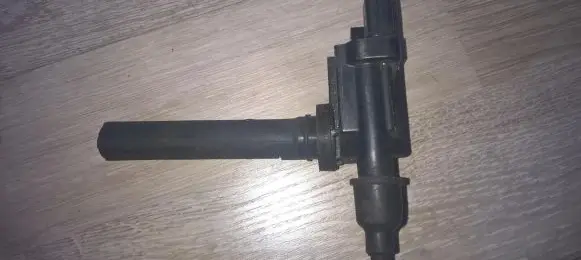 Suzuki Alto High voltage ignition coil 83e13y10 83e1-3y10