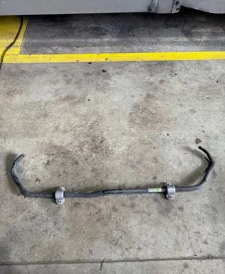 Peugeot 208 Front anti-roll bar/sway bar 9836590980
