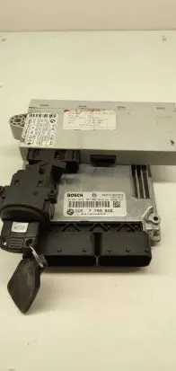 BMW 5 E60 E61 Engine ECU kit and lock set 7799856 0281012707 031055829