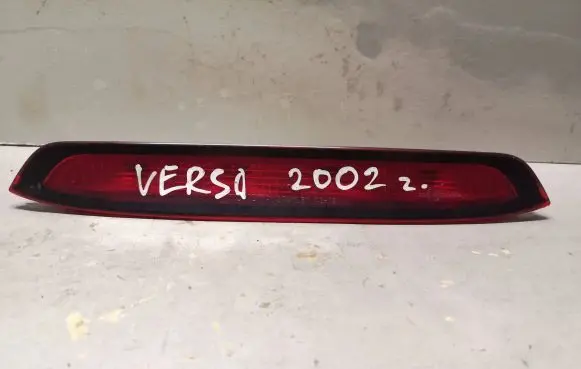 Toyota Corolla Verso E121 Third/center stoplight E43020002