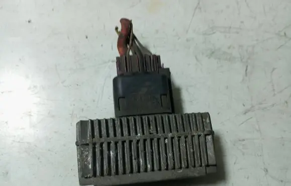 Opel Zafira B Glow plug pre-heat relay 55354141 51299018B