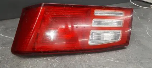 Mitsubishi Galant Tailgate rear/tail lights 226-87201