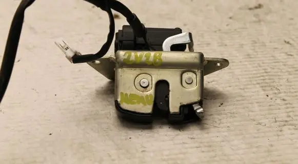 Fiat Fiorino Tailgate/trunk/boot lock/catch/latch
