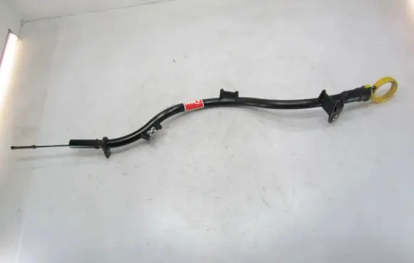 Volkswagen PASSAT B8 Oil level dip stick 04L103634B