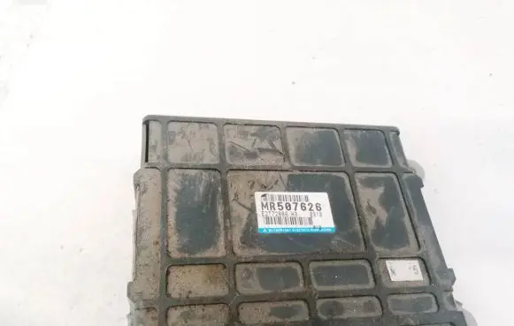 Mitsubishi Galant Engine control unit/module MR507626 E2T72886