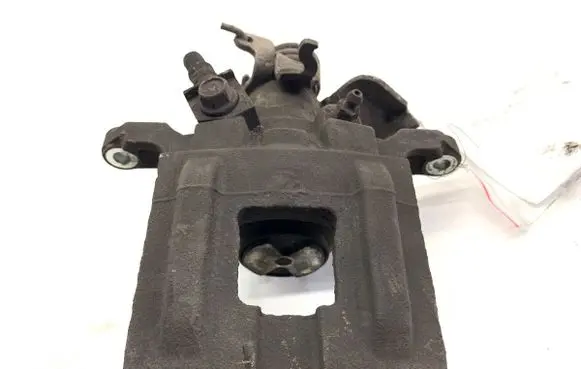 Ford Mustang VI Rear brake caliper